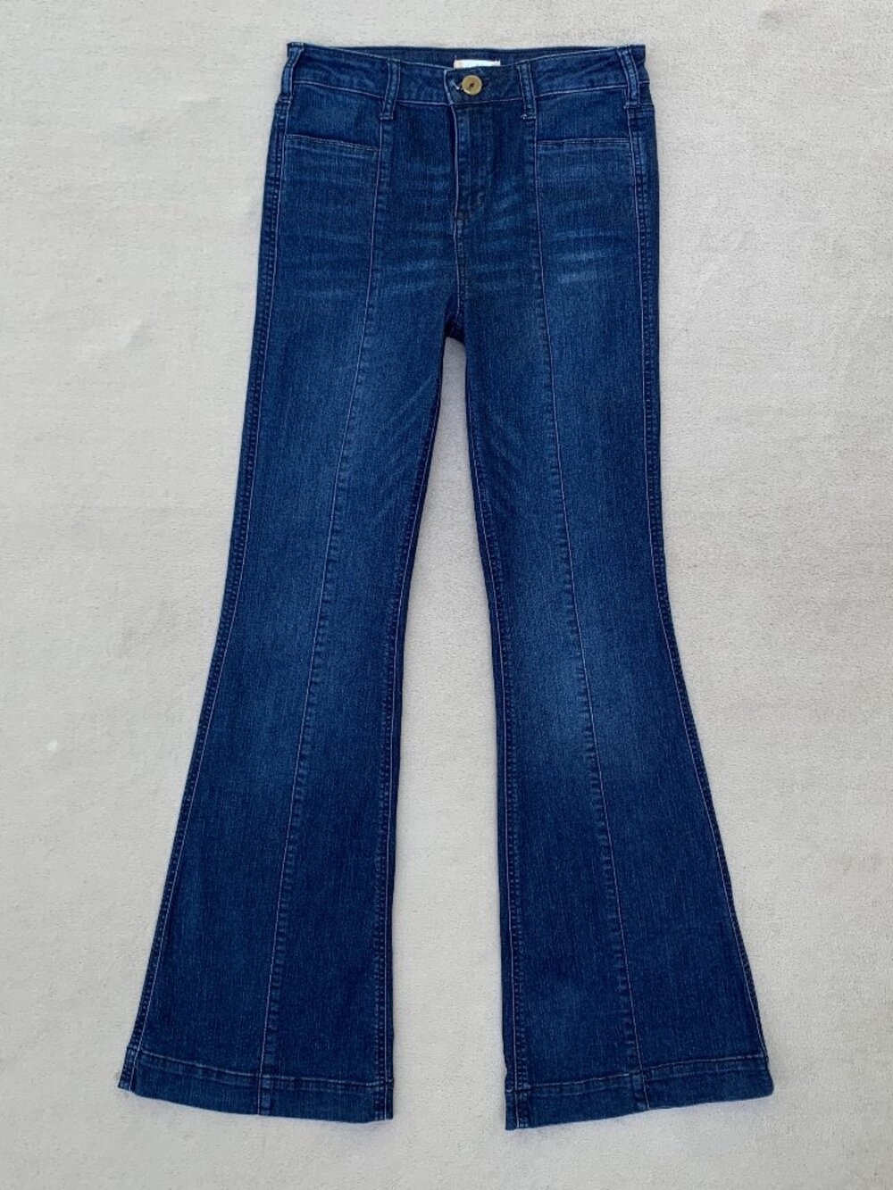 Altar'd State High Rise Flared Dark Wash Jeans Sz27
